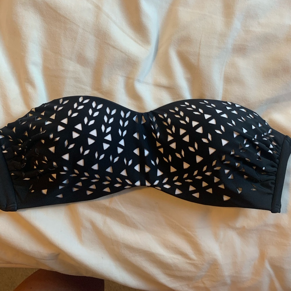 Cute Strappless/ or Strapped Bikini Top
